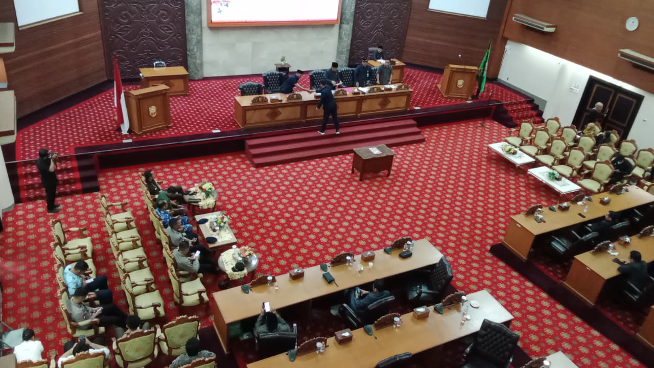 DPRD Kutai Barat Resmi Tetapkan Propemperda 2026, Jadi Acuan Utama Penyusunan Regulasi Tahun Depan